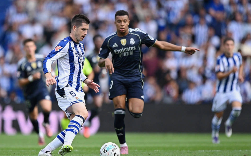 欧洲联赛掀起惊人操作！皇马双星并列创造机会榜首，太厉害了？