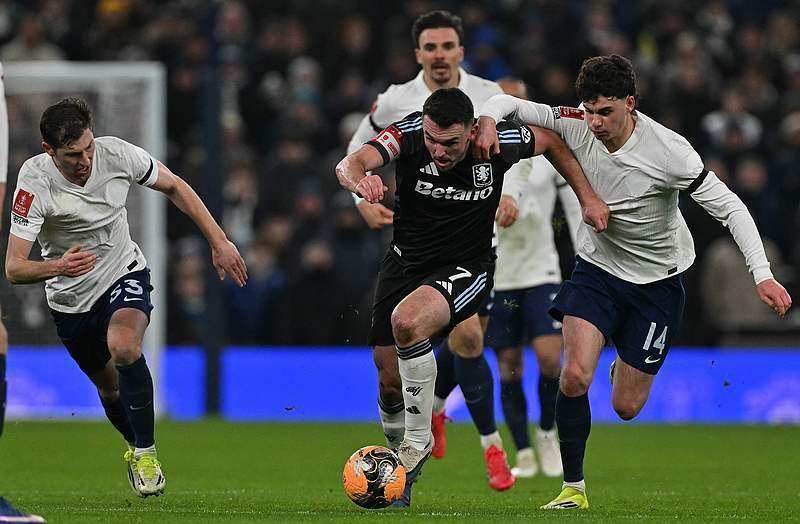 足总杯：热刺1-2遭维拉淘汰